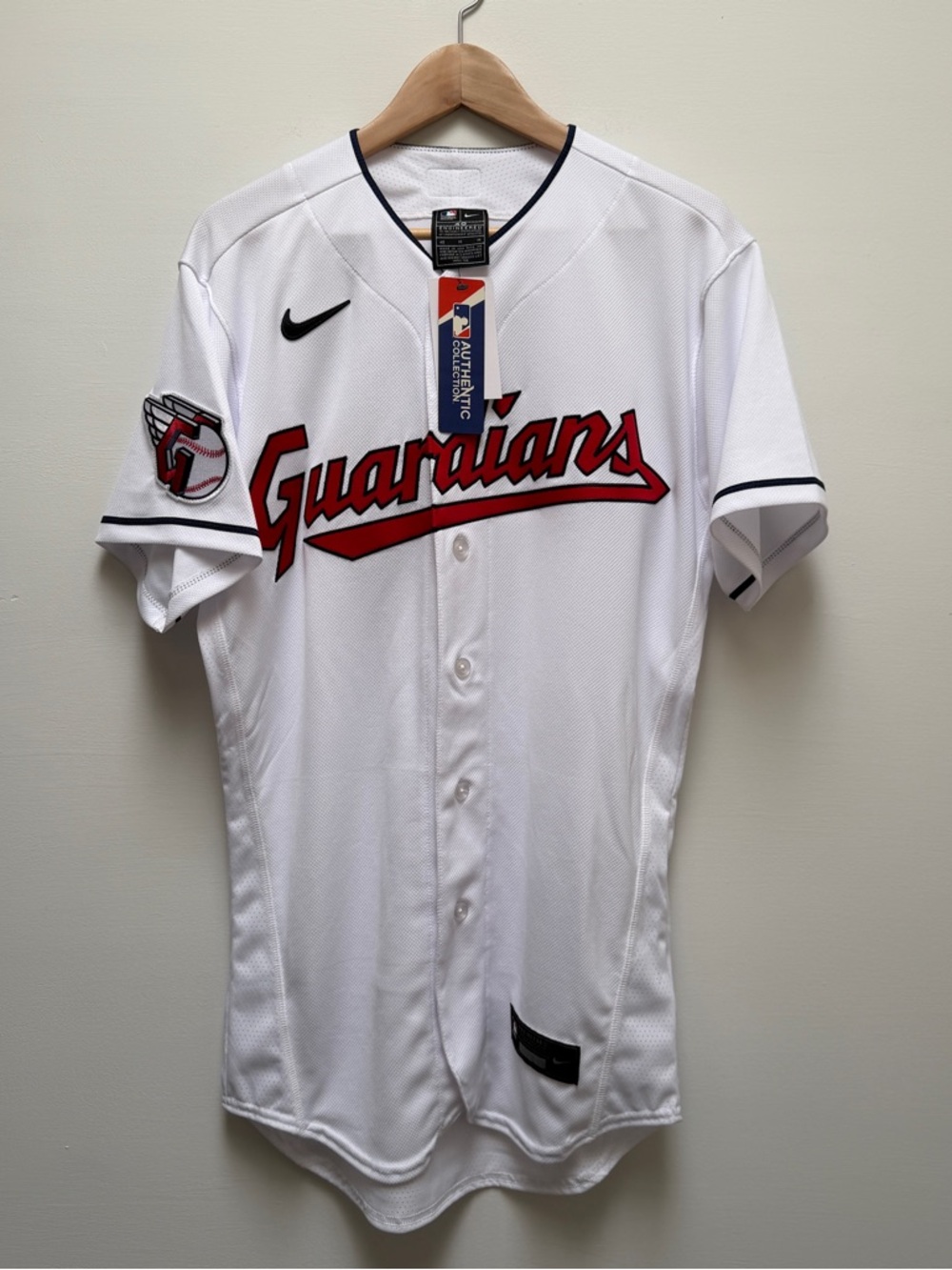 Cleveland Guardians Nike White Home Authentic Jersey Men’s 40 Medium